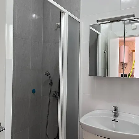 Holiday home Fraesch Duplex Med Havsutsikt *