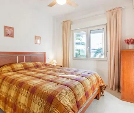 Holiday home Fraesch Duplex Med Havsutsikt *