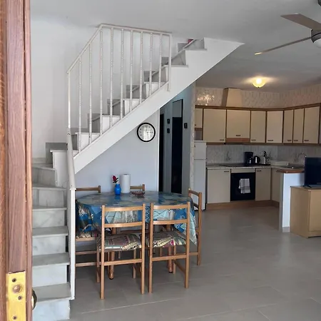 Holiday home Fraesch Duplex Med Havsutsikt
